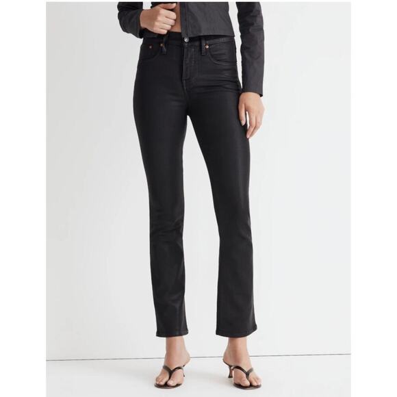 Madewell Kick Out Crop Jeans Size 26 Petite Mid Rise Coated Black Flare Fall - Picture 1 of 16